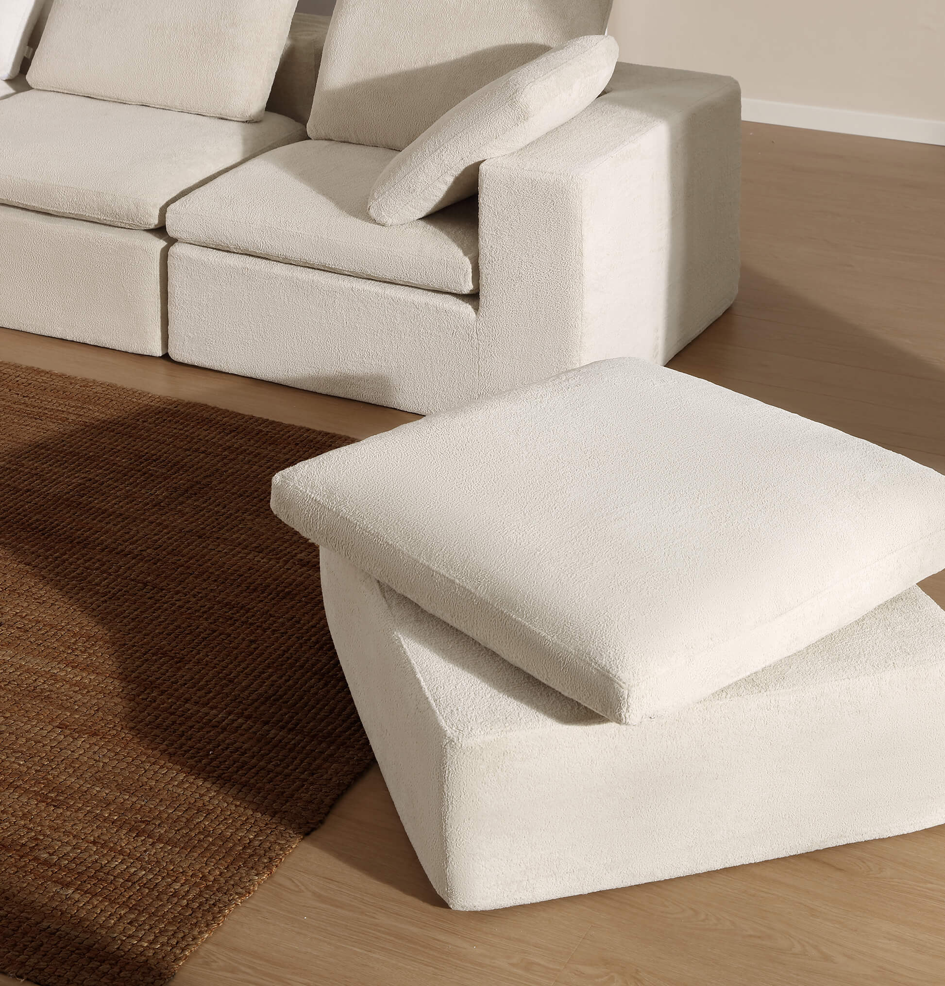 Hudson Ottoman - Image 8