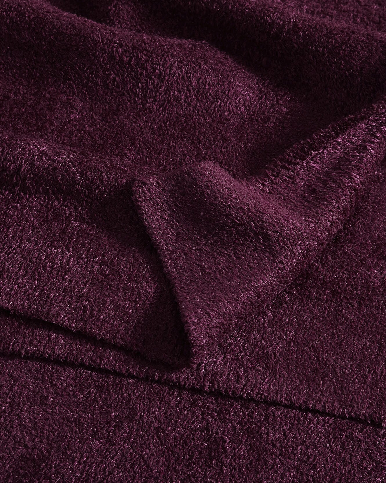 Cloud Silque Bed Blanket Bundle - Image 6