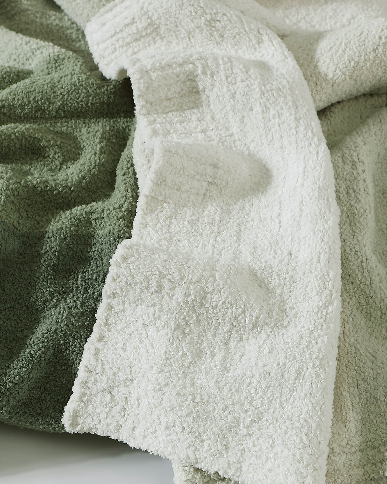 Ombre Lightweight Throw - Image 11