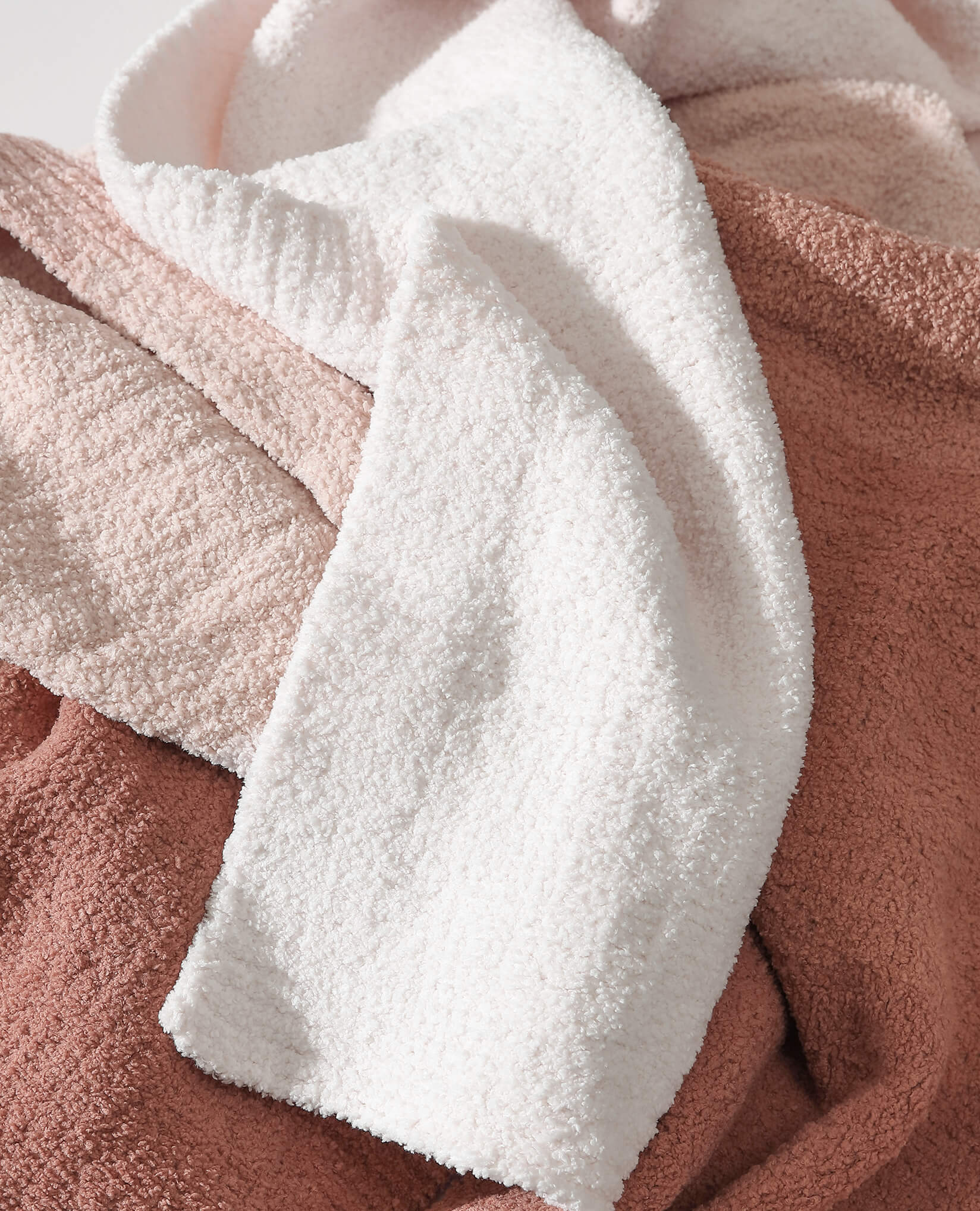 Ombre Lightweight Throw - Image 5