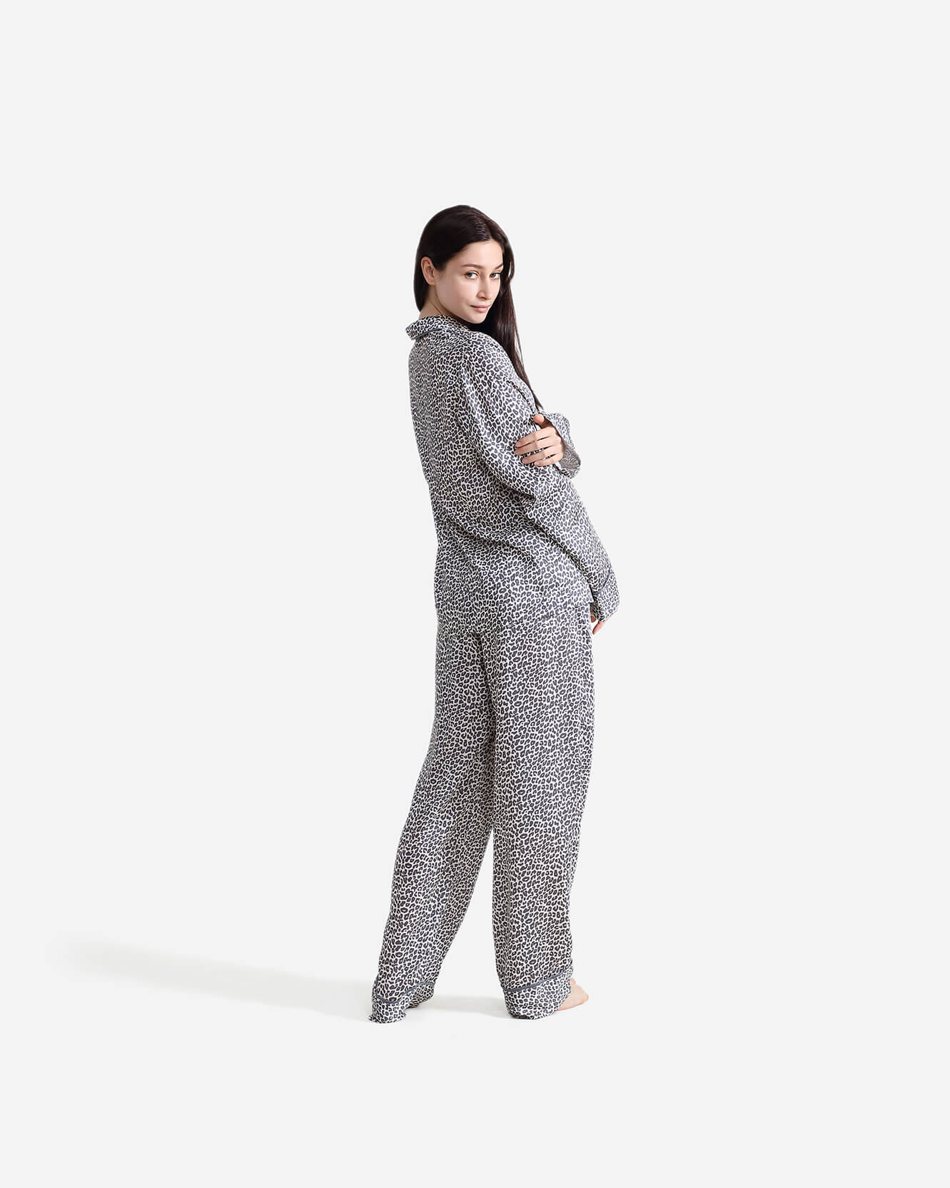 Silky Lyocell Long Leopard Print Pajama Set - Image 3