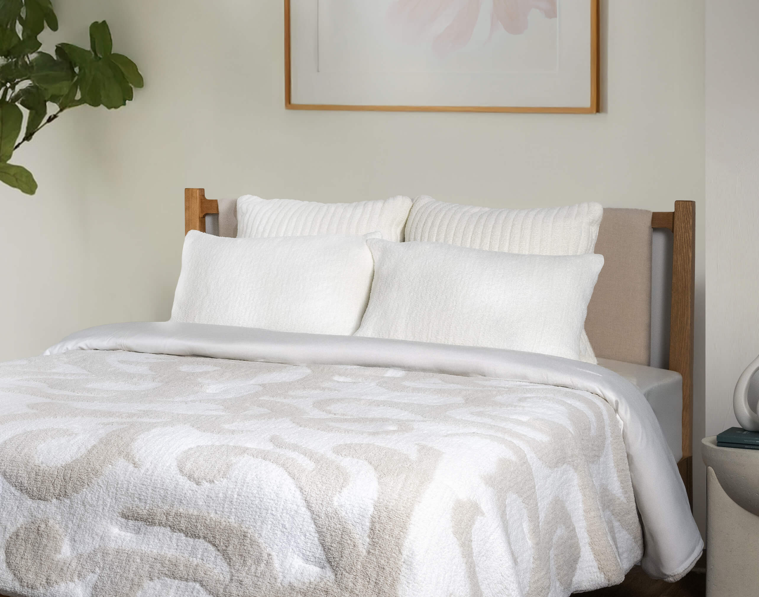 Snug Casablanca Comforter - Image 3