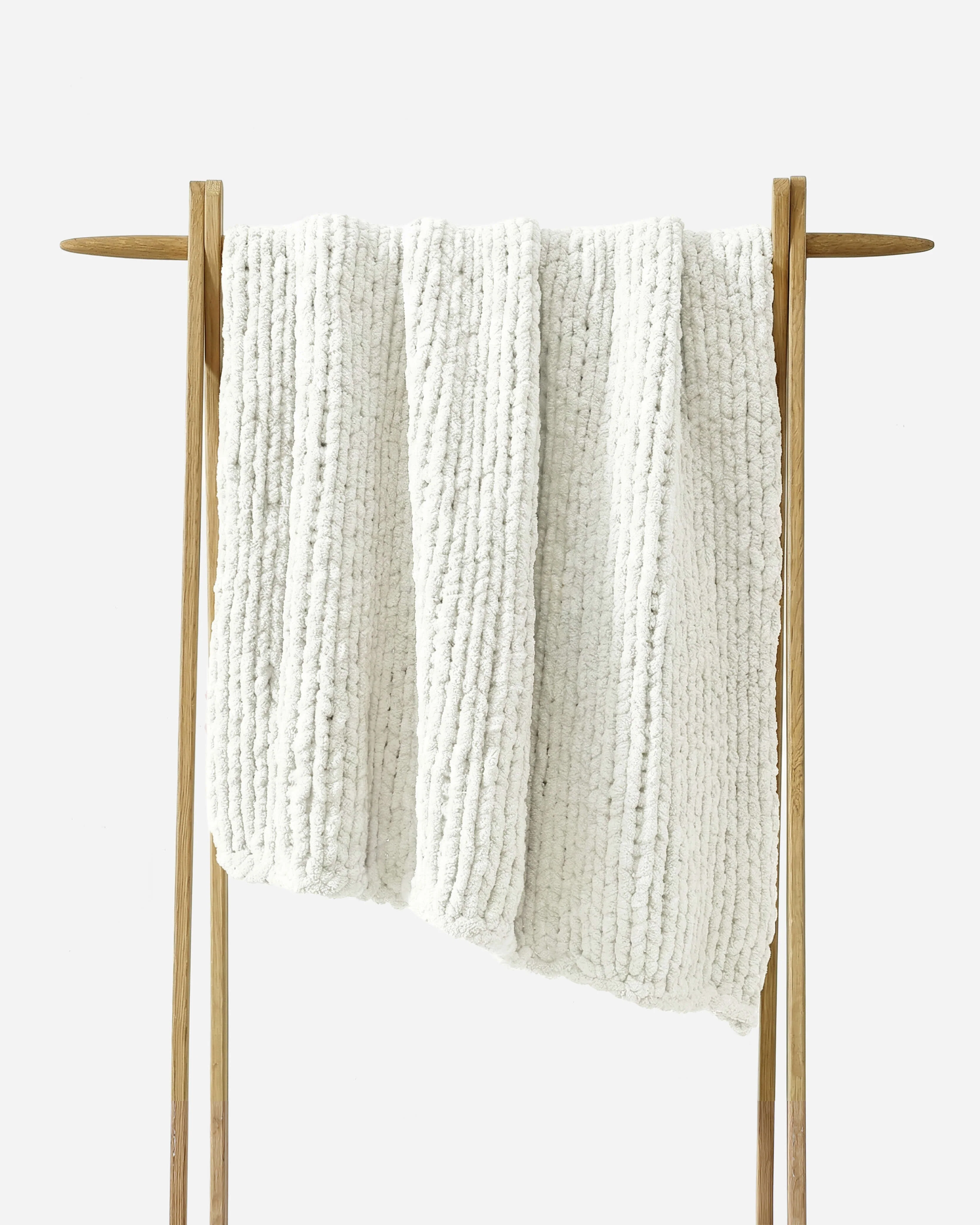 Snug Chunky Knit Throw - Image 20
