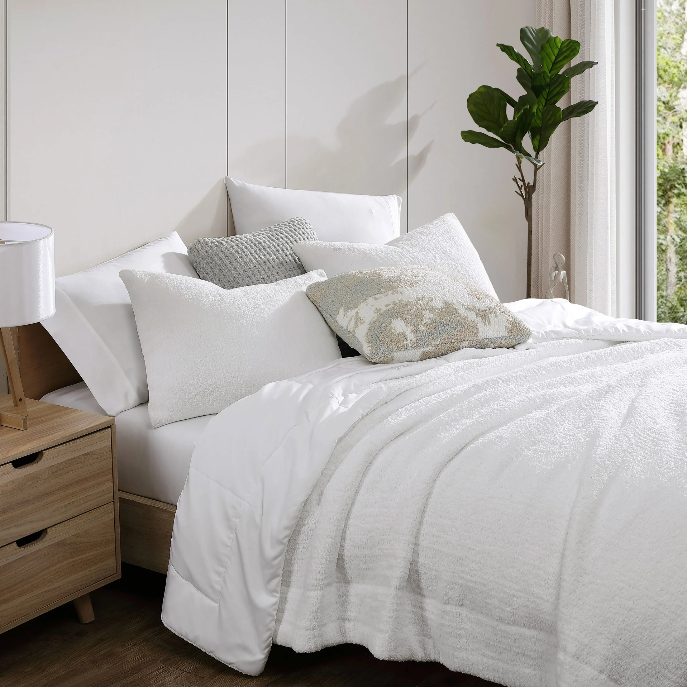 Snug Cooling Comforter - Image 12