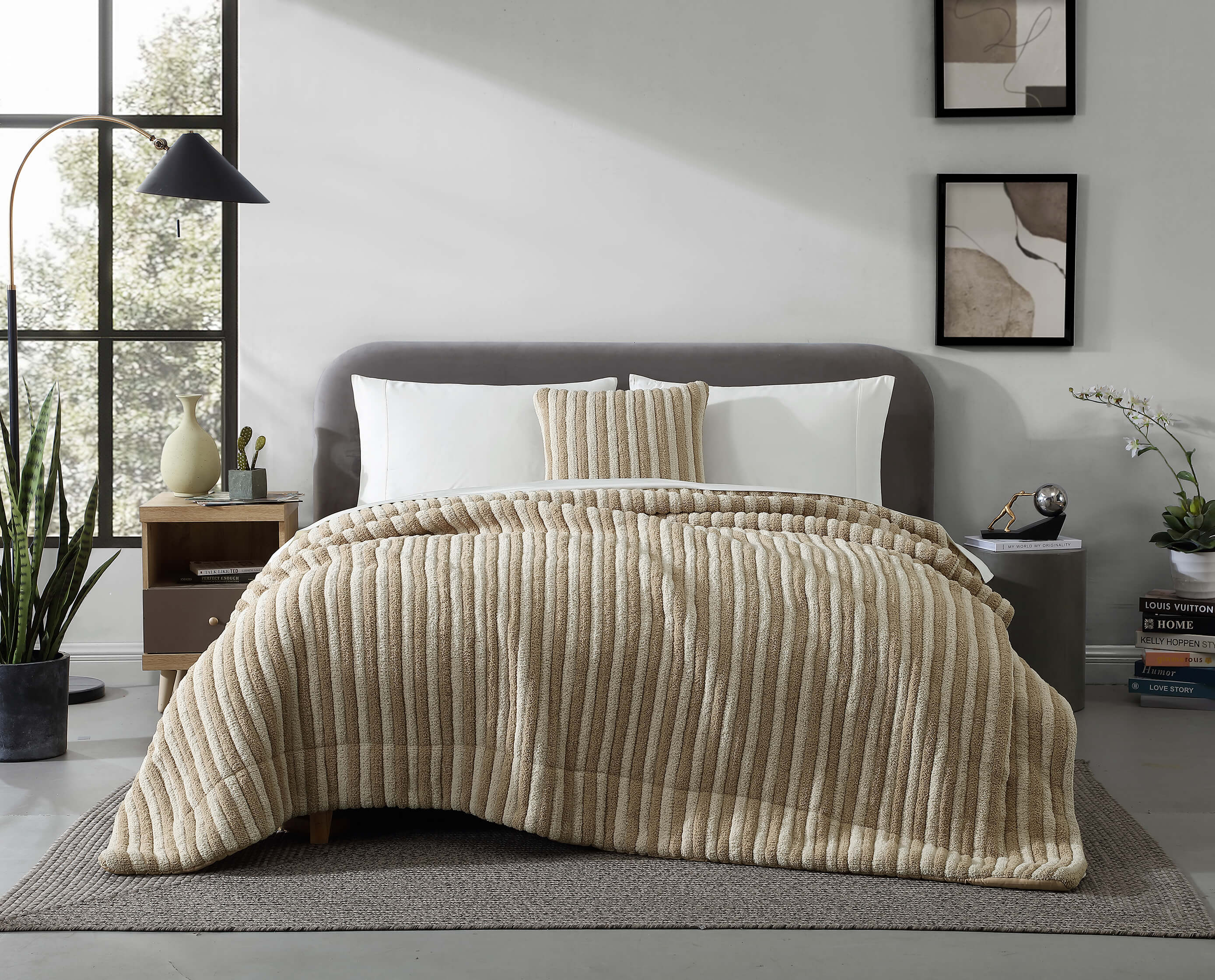 Snug Piped Comforter - Image 11