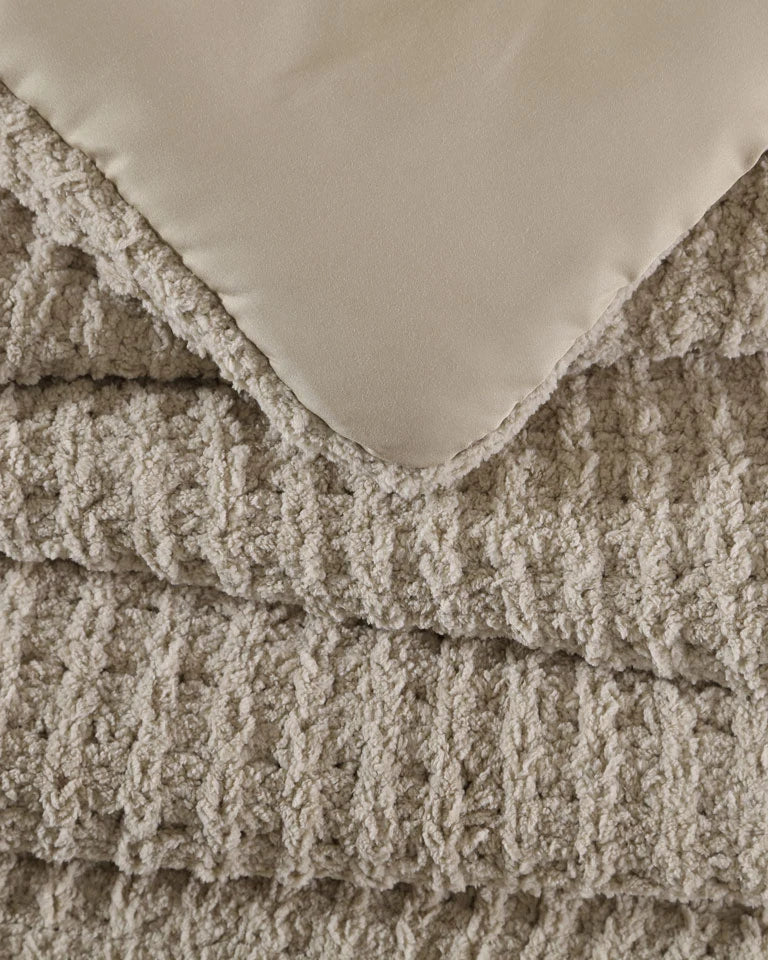 Snug Waffle Comforter | Last Chance - Image 18