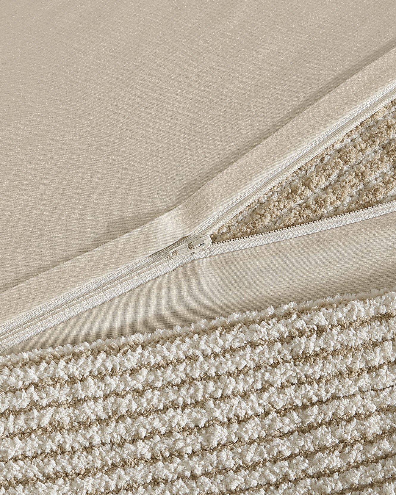 Two-Tone Snug Ribbed Bamboo Duvet Cover | Last Chance - Image 3