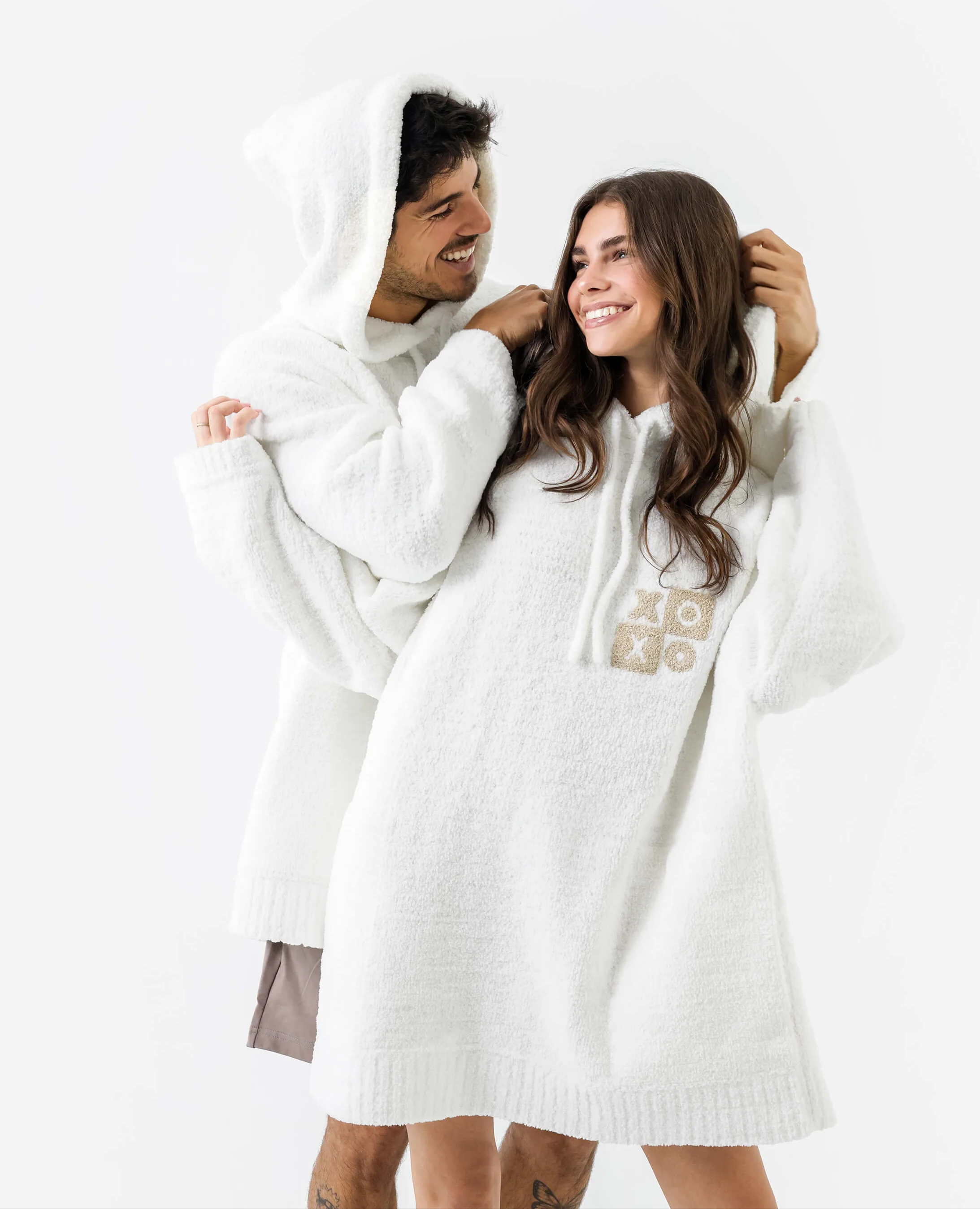 XO Checkerboard Snug Blanket Hoodie | Last Chance - Image 2